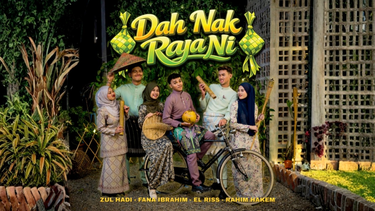 Setahun sekali Aidilfitri muncul kembali Ku rasa sungguh gembira Di hati Rasa nak pulang Ke desa berjumpa Dengan ibu ayah yang tercinta Dan sanak saudara Ketupat dan lemang Sedapnya buat aku terbayang Tak sabar rasanya Nak pulang ke desa Indahnya rasa berkumpul Dengan sanak saudara Meraikan hari kemenangan kita Tapi kurasa sunyi Tahun ni sendiri lagi Dah nak raya ni Kenapa single lagi Dah nak raya ni Itu lah select lagi Dah nak raya ni Kami semua dah happy Alamak tolong maafkan kami Tapi kurasa sunyi Tahun ni sendiri lagi Dah nak raya ni Kenapa single lagi Dah nak raya ni Itu lah select lagi Dah nak raya ni Kami semua dah happy Alamak tolong maafkan kami Dah nak raya ni Kenapa single lagi Dah nak raya ni Itu lah select lagi Dah nak raya ni Kami semua dah happy Alamak tolong maafkan kami Selamat hei selamat hari raya Aidilfitri mulia Maaf zahir dan batin